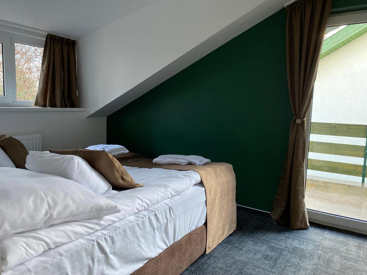 A Fogado Bed & Breakfast Bicske Exterior photo